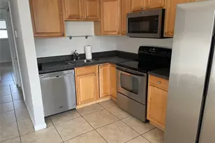 4051 NE 13th Ave, Oakland Park, FL 33334 - Photo 14