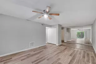 555 SE 8th St, Deerfield Beach, FL 33441 - Photo 2