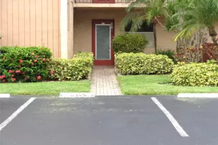 7320 Lake Cir Dr, Margate, FL 33063 - Photo 26