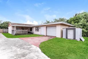 2903 Apalachee Rd, West Palm Beach, FL 33406 - Photo 16