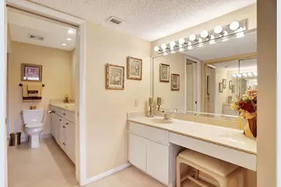 330 SE 20th Avenue #307, Deerfield Beach, FL 33441 - Photo 12