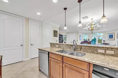 913 NE 17th Way #*, Fort Lauderdale, FL 33304 - Photo 16