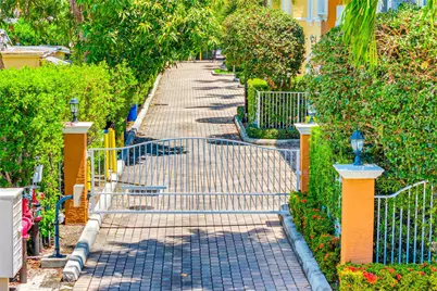 913 NE 17th Way #*, Fort Lauderdale, FL 33304 - Photo 46