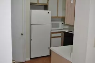 2465 NW 33rd St, Oakland Park, FL 33309 - Photo 10