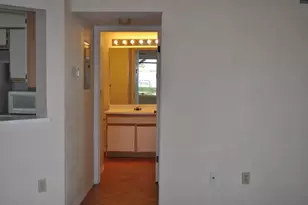 2465 NW 33rd St, Oakland Park, FL 33309 - Photo 16