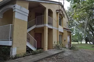 2465 NW 33rd St, Oakland Park, FL 33309 - Photo 4