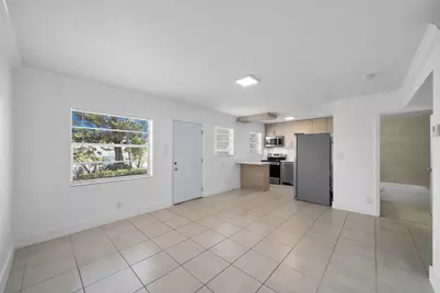 110 SE 2nd Street, Hallandale Beach, FL 33009 - Photo 4