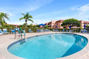 9581 Sunrise Lakes Blvd, Sunrise, FL 33322 - Photo 36