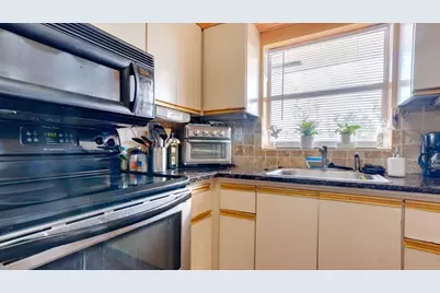 9581 Sunrise Lakes Boulevard #309, Sunrise, FL 33322 - Photo 4