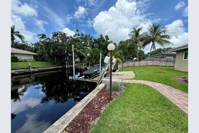 5921 SW 17th Court #59212, Plantation, FL 33317 - Photo 2