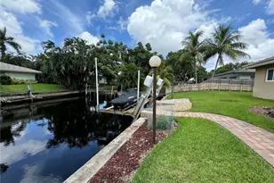 5921 SW 17th Ct, Plantation, FL 33317 - Photo 2