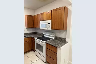 2452 Taylor Street #204, Hollywood, FL 33020 - Photo 4