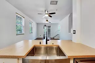 454 SW 147th Ave, Pembroke Pines, FL 33027 - Photo 18