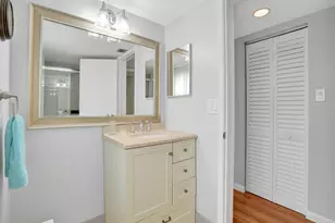 2208 S Cypress Bend Dr, Pompano Beach, FL 33069 - Photo 22