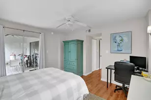 2208 S Cypress Bend Dr, Pompano Beach, FL 33069 - Photo 18