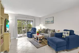 2208 S Cypress Bend Dr, Pompano Beach, FL 33069 - Photo 12