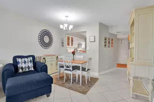 2208 S Cypress Bend Dr, Pompano Beach, FL 33069 - Photo 10