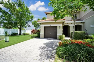 378 NE 47th Pl, Deerfield Beach, FL 33064 - Photo 30