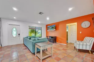 60 SE 10th St, Pompano Beach, FL 33060 - Photo 4