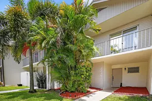 2236 Nova Village Dr, Davie, FL 33317 - Photo 2