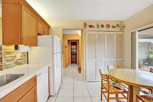 5658 Parkwalk Cir E, Boynton Beach, FL 33472 - Photo 14