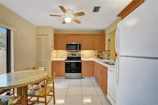 5658 Parkwalk Cir E, Boynton Beach, FL 33472 - Photo 10