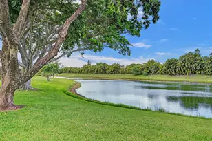5658 Parkwalk Cir E, Boynton Beach, FL 33472 - Photo 40