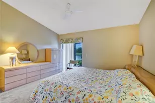 5658 Parkwalk Cir E, Boynton Beach, FL 33472 - Photo 22