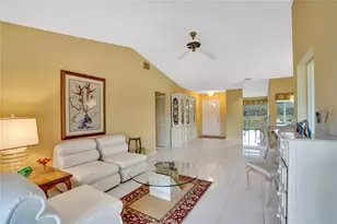 5658 Parkwalk Circle E, Boynton Beach, FL 33472 - Photo 4