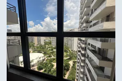 2500 Parkview Drive #1618, Hallandale Beach, FL 33009 - Photo 4