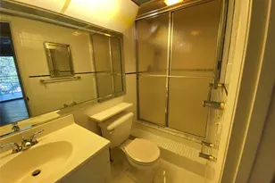 4003 Islewood D, Deerfield Beach, FL 33442 - Photo 14