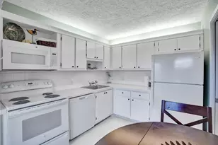 2940 N Course Dr, Pompano Beach, FL 33069 - Photo 4