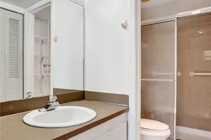 10434 Sunrise Lakes Blvd, Sunrise, FL 33322 - Photo 12