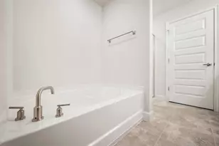 5202 Vespera St, Fort Pierce, FL 34951 - Photo 12