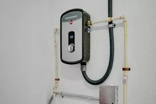 2301 Alcazar Dr, Miramar, FL 33023 - Photo 42