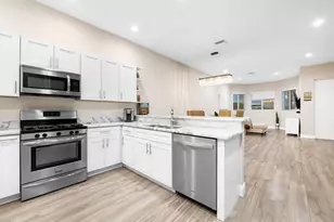 919 NE 17th Way, Fort Lauderdale, FL 33304 - Photo 2