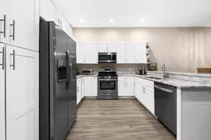 919 NE 17th Way, Fort Lauderdale, FL 33304 - Photo 8