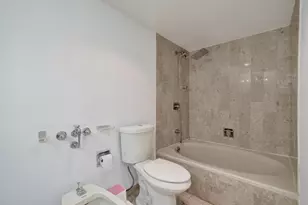 1800 NE 114th St, Miami, FL 33181 - Photo 54