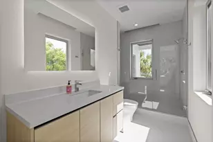 221 Shore Ct, Fort Lauderdale, FL 33308 - Photo 42