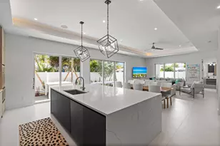 221 Shore Ct, Lauderdale by the Sea, FL 33308 - Photo 16