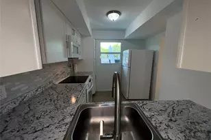 117 Royal Pk Dr, Oakland Park, FL 33309 - Photo 10