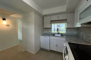 117 Royal Pk Dr, Oakland Park, FL 33309 - Photo 2