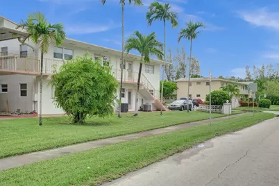 1300 N 12th Court #4B, Hollywood, FL 33019 - Photo 16