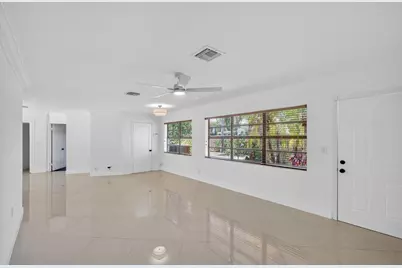 2924 NW 8th Avenue, Wilton Manors, FL 33311 - Photo 4