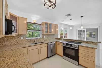 2924 NW 8th Avenue, Wilton Manors, FL 33311 - Photo 4