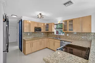 2924 NW 8th Ave, Wilton Manors, FL 33311 - Photo 8