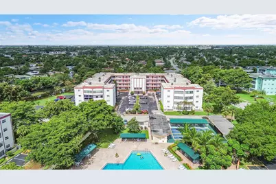 4000 NW 44th Avenue #401, Lauderdale Lakes, FL 33319 - Photo 1