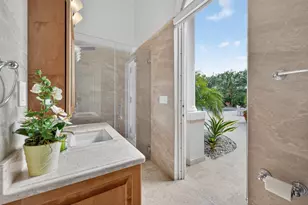 5801 Estates Dr, Fort Lauderdale, FL 33330 - Photo 68