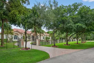 5801 Estates Dr, Fort Lauderdale, FL 33330 - Photo 92