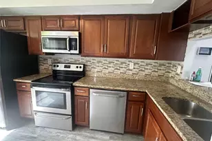 3263 NW 44th St, Oakland Park, FL 33309 - Photo 8